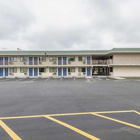 Motel 6 Kansas City, Mo - Airport Dış mekan fotoğraf