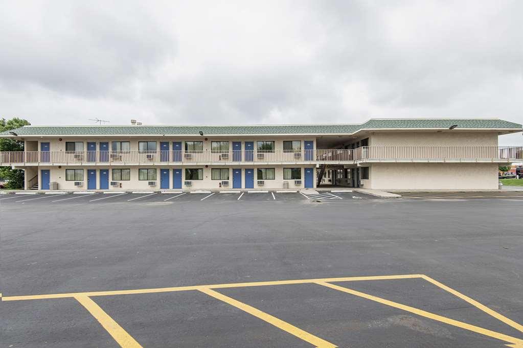 Motel 6 Kansas City, Mo - Airport Dış mekan fotoğraf